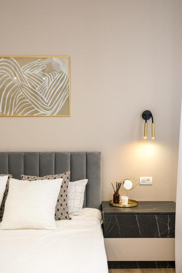 Crystal 3Bdr Apartment In Center ブカレスト エクステリア 写真