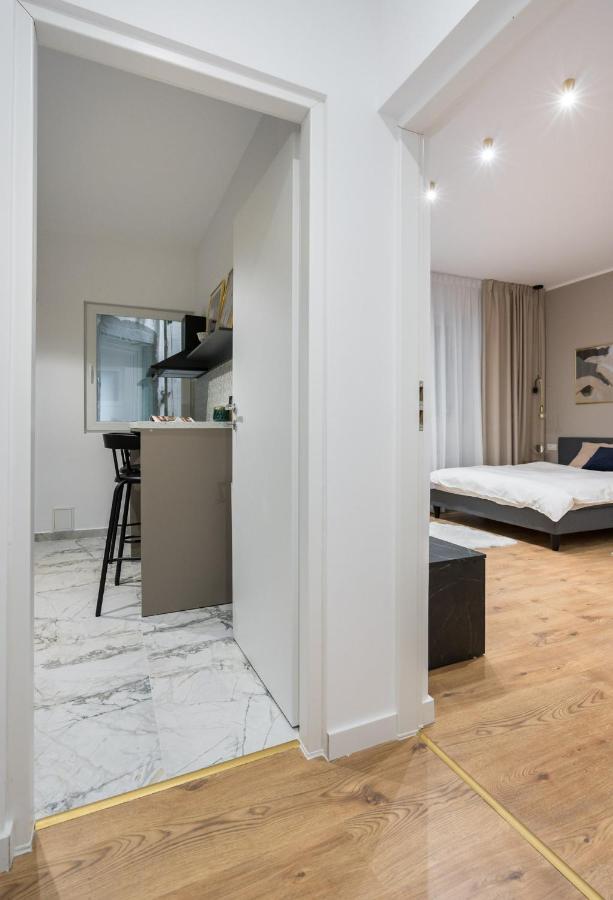 Crystal 3Bdr Apartment In Center ブカレスト エクステリア 写真