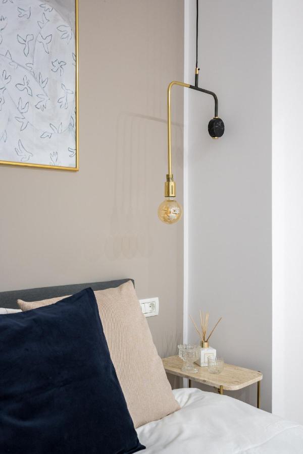 Crystal 3Bdr Apartment In Center ブカレスト エクステリア 写真